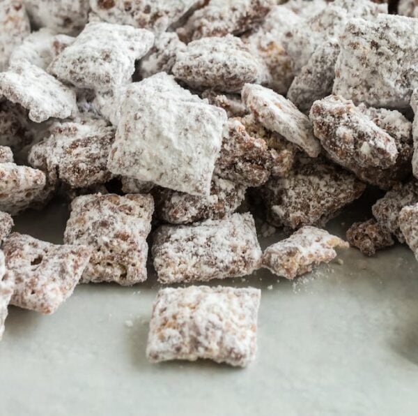 Muddy Buddies Recipe - Amanda's Cookin'