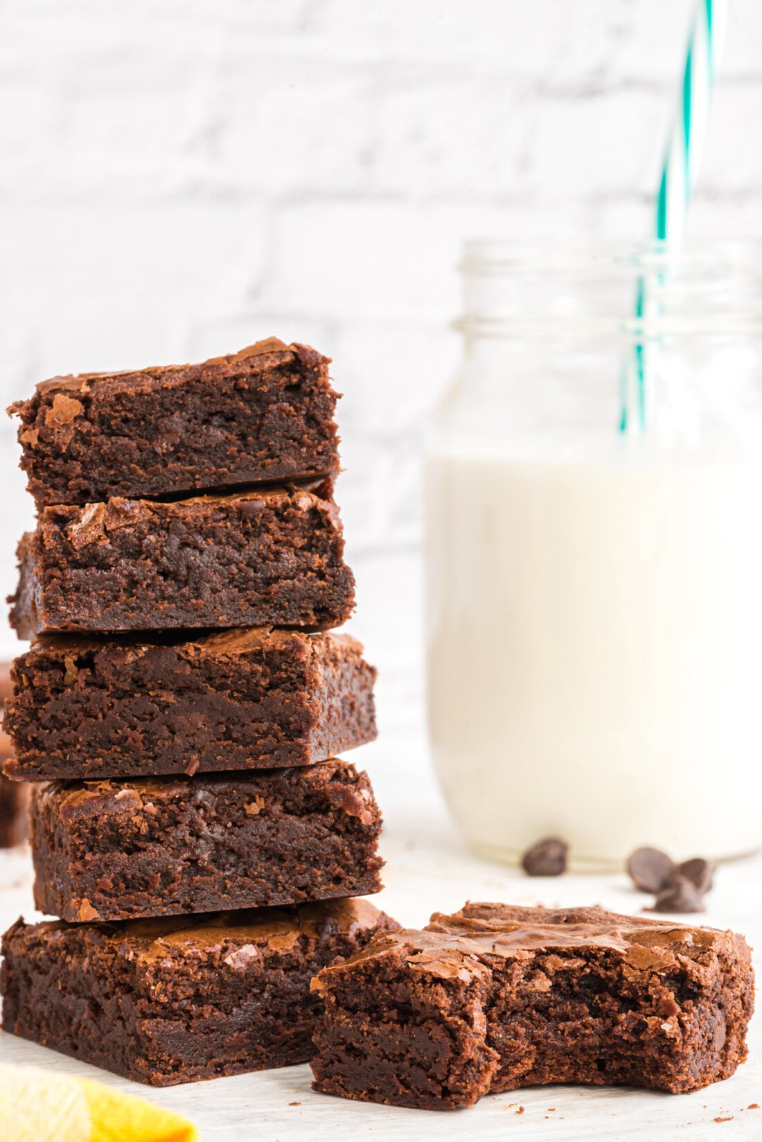 stack of fudge brownies