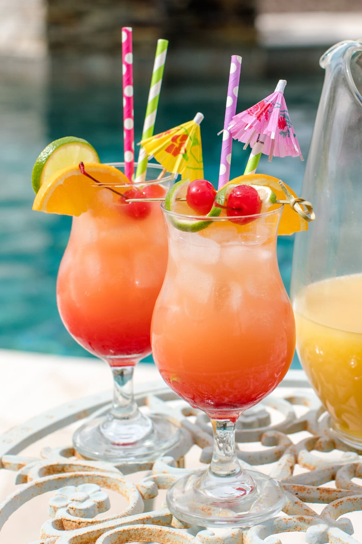 2 glasses of rum punch