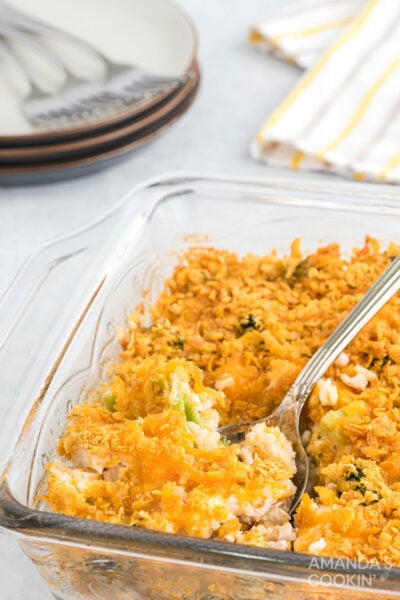 Chicken Broccoli Rice Casserole - Amanda's Cookin' - Casseroles