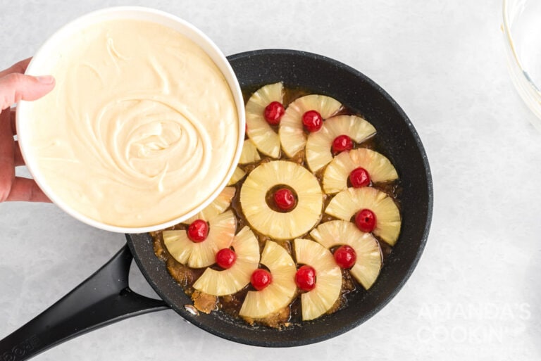 Pineapple Upside Down Cake In A Cast Iron Skillet Amandas Cookin Cake And Cupcakes 4597