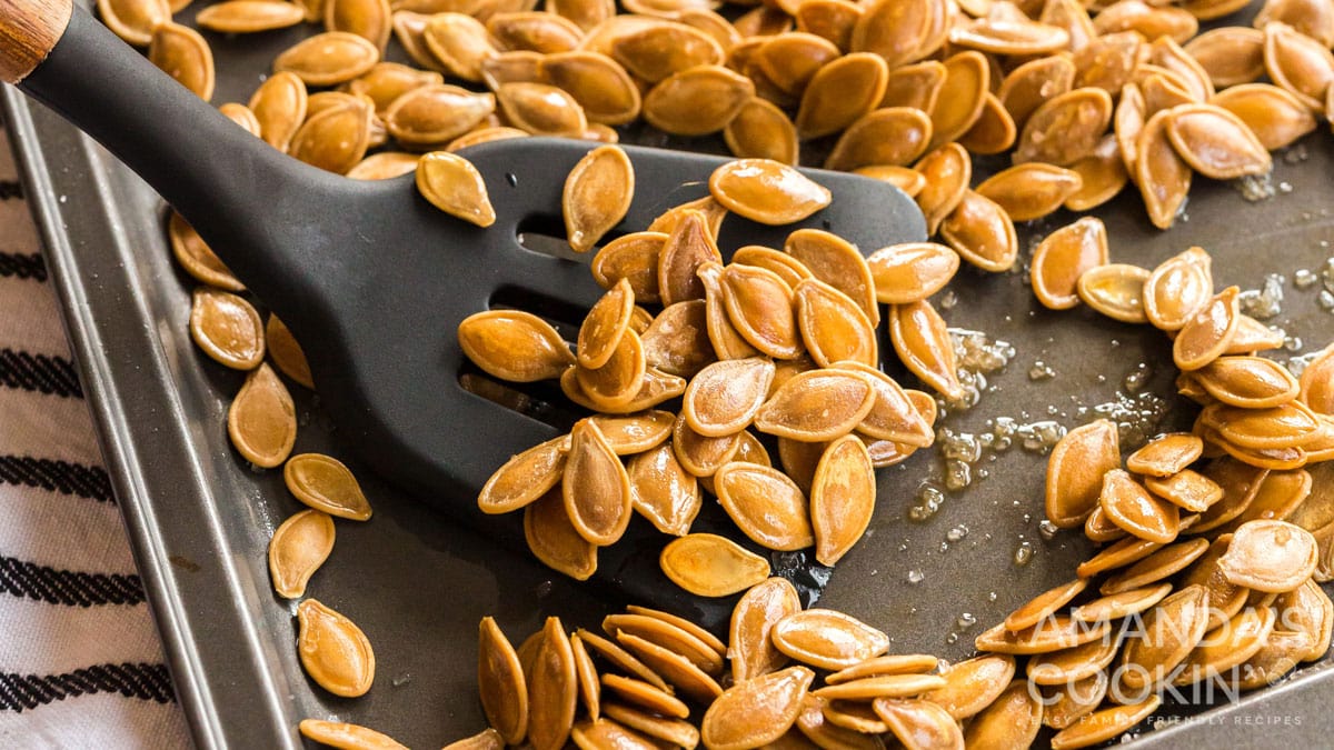 Making roasted pumpkin seeds is a family tradition around here. We love snacking on them and trying 