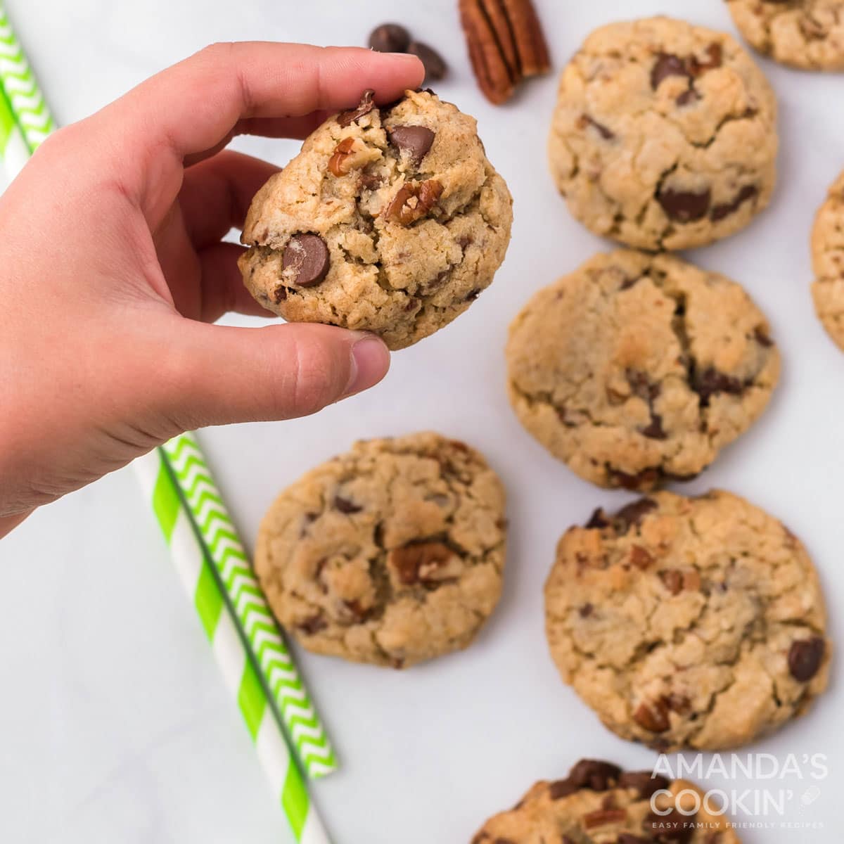 The Original REAL Neiman-Marcus Chocolate Chip Cookie ⋆   - 600 of the best Christmas Cookie Recipes of all time