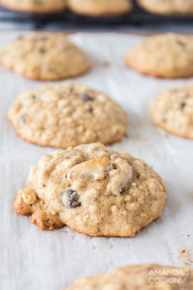 Oatmeal Cookies - Amanda's Cookin' - Cookies, Brownies, & Bars