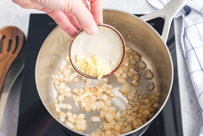 Cheddar Cheese Potato Soup Recipe - Amanda's Cookin' - Soup