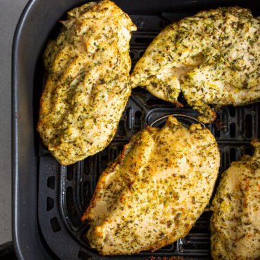 chicken breasts in air fryer basket