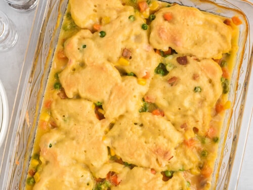 https://amandascookin.com/wp-content/uploads/2021/02/Chicken-and-Dumpling-Casserole-RC-SQ-500x375.jpg