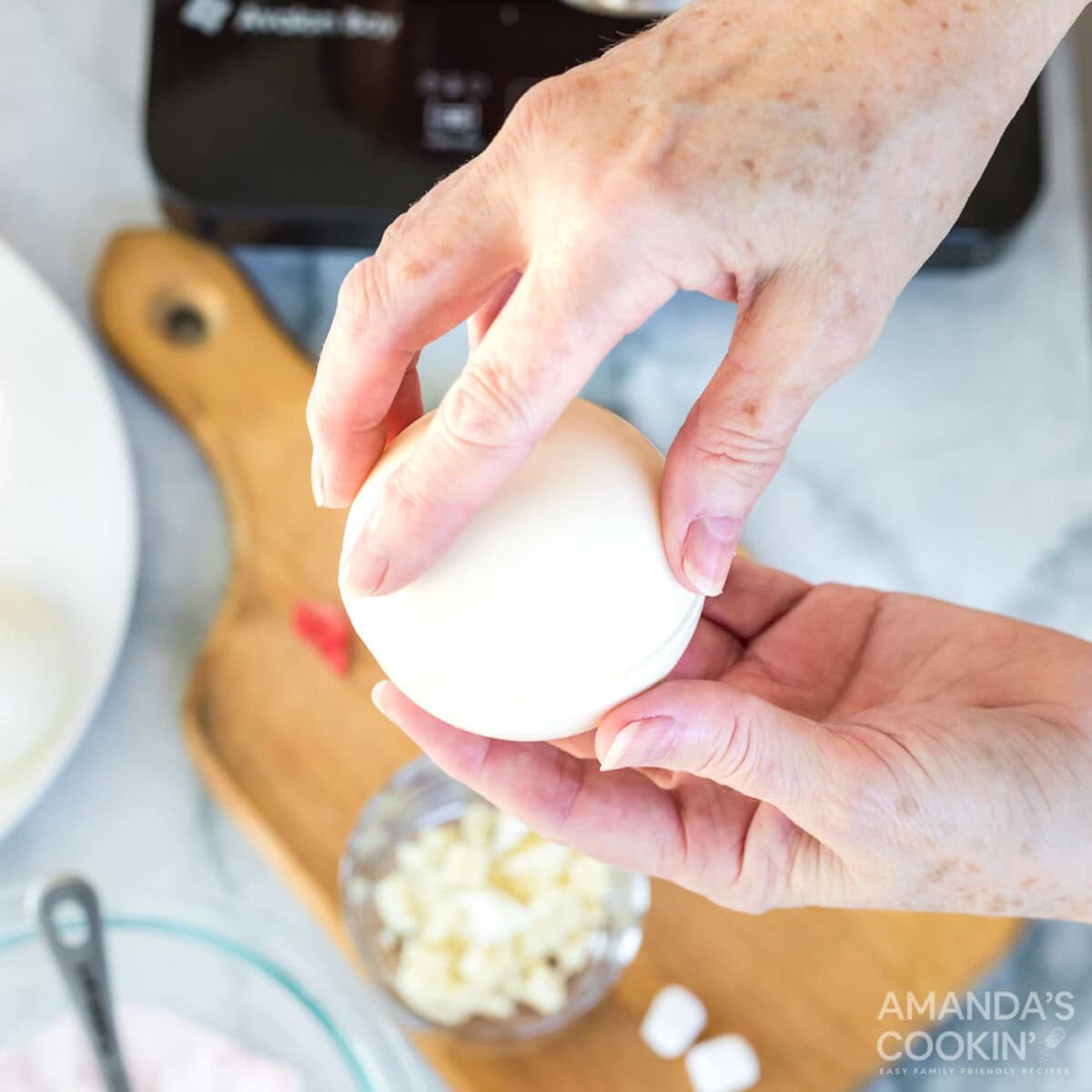 sealing the two sides of the hot cocoa spheres together