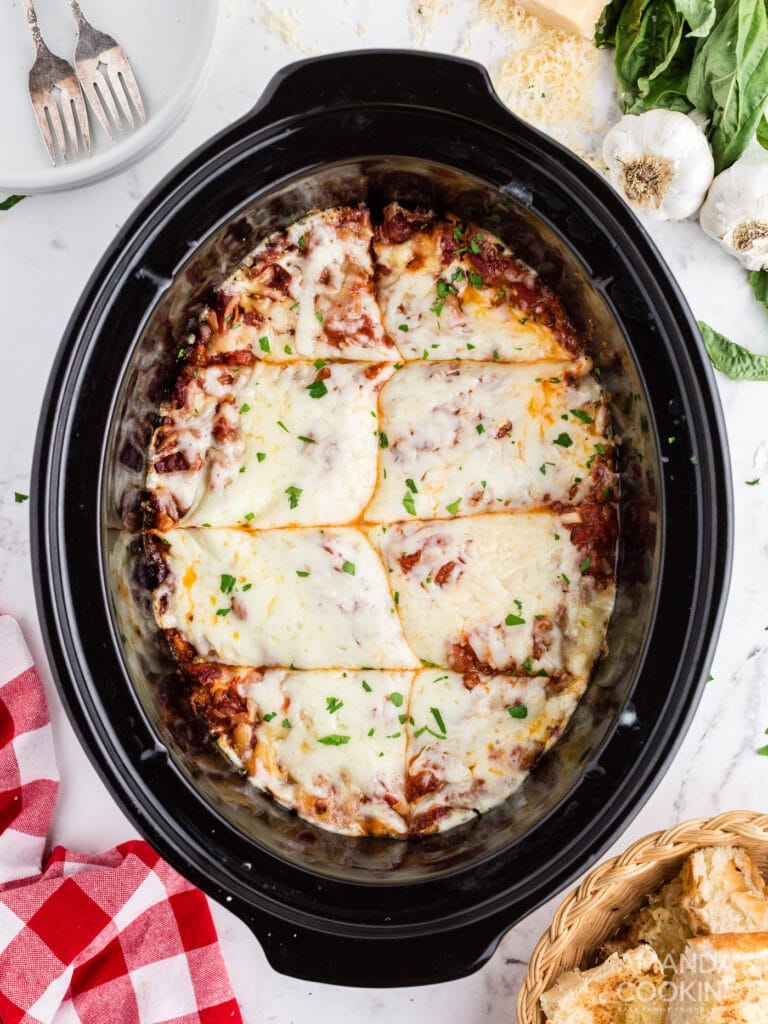 Crockpot Lasagna - Amanda's Cookin' - Slow Cooker