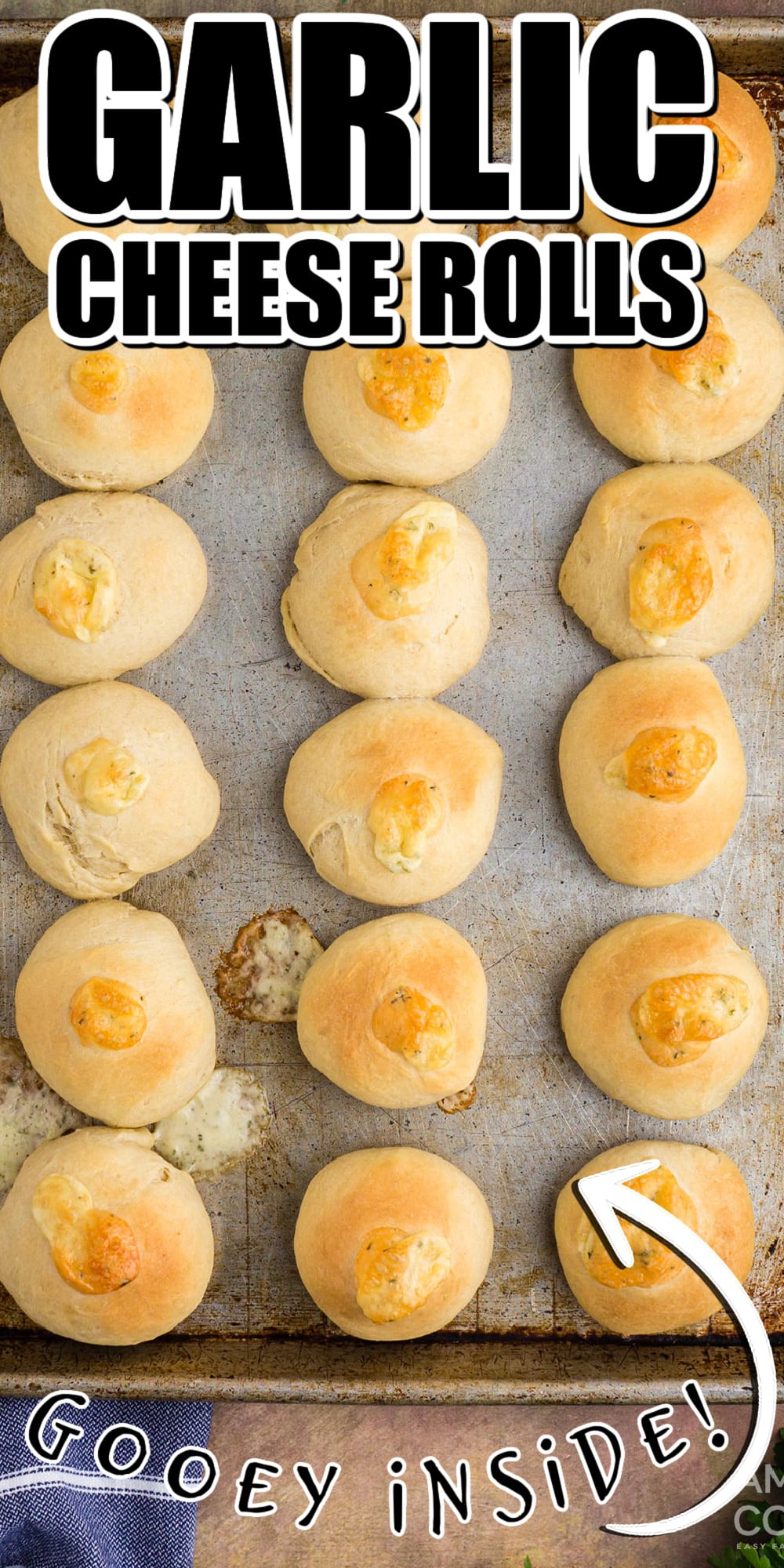 Garlic Cheese Rolls - Amanda's Cookin' - Biscuits & Rolls