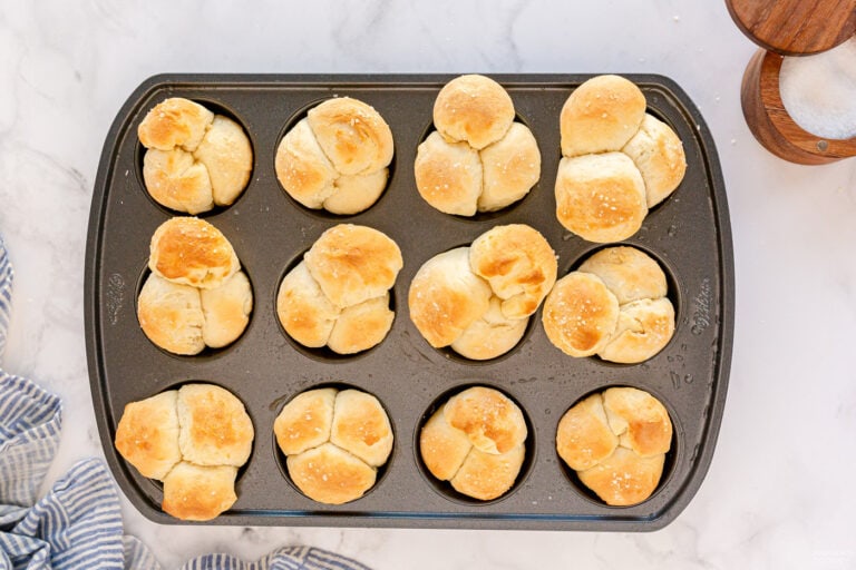 Homemade Pull Apart Dinner Rolls Amanda's Cookin' Biscuits & Rolls