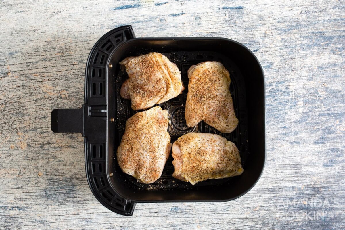 chicken thighs skin side down in air fryer