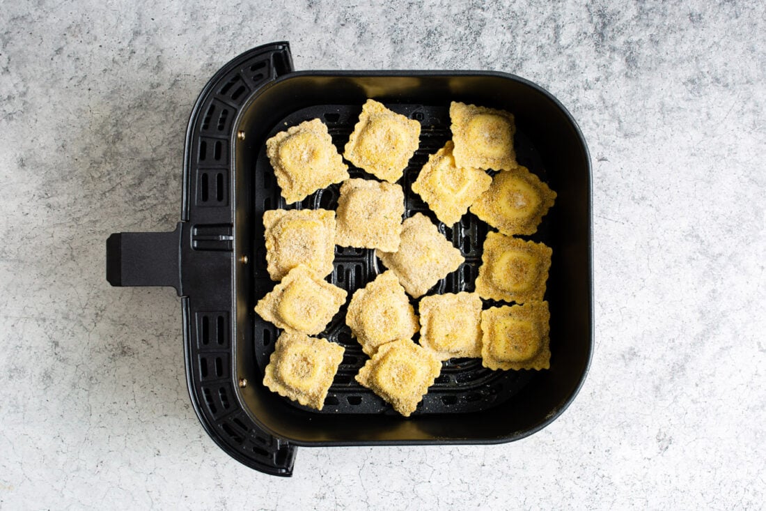 Air Fryer Ravioli - Amanda's Cookin' - Air Fryer Recipes