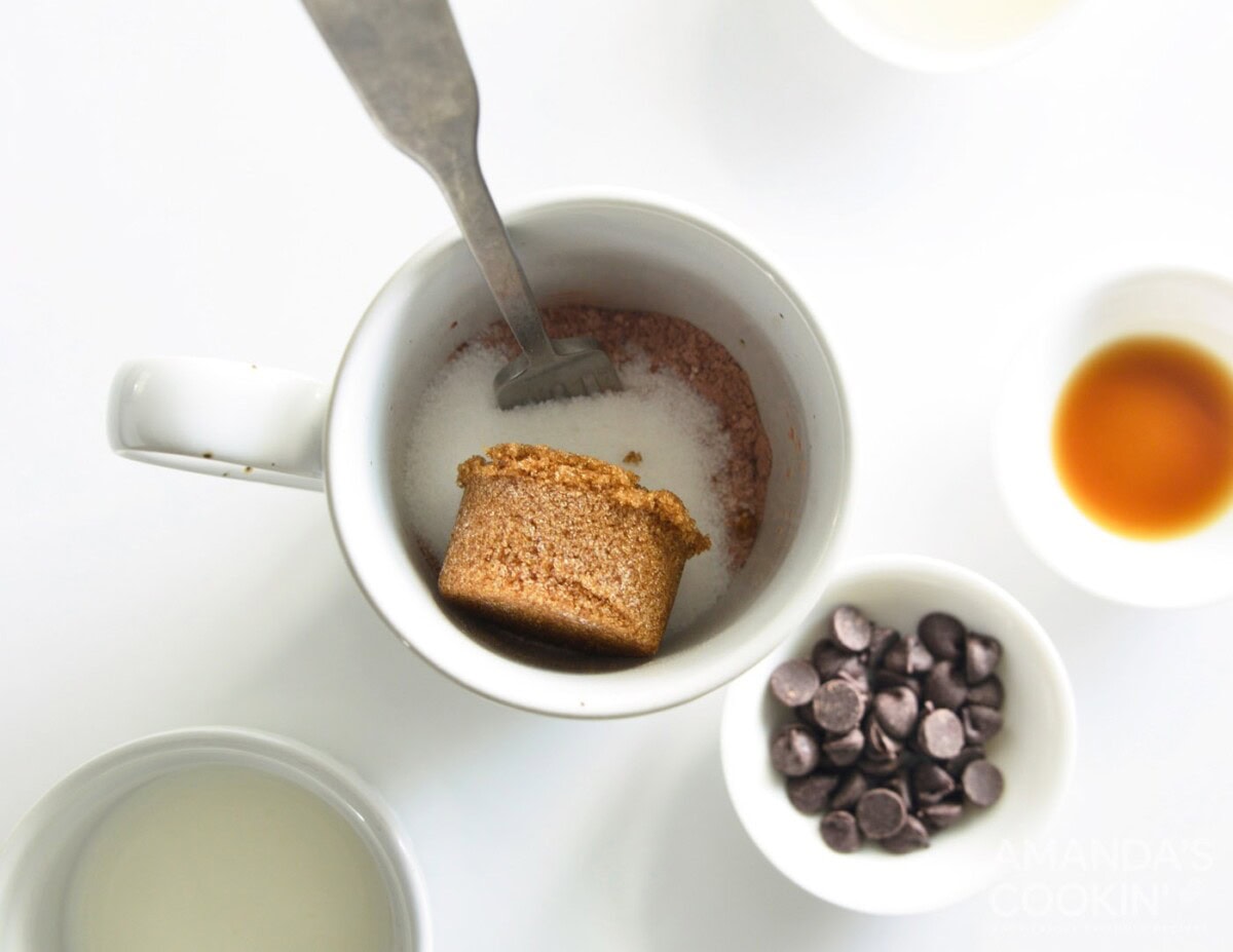 brown sugar in mug