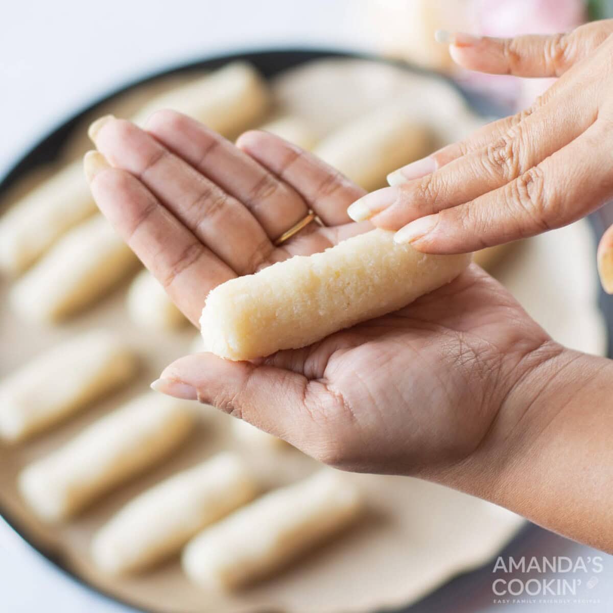 rolling coconut filling