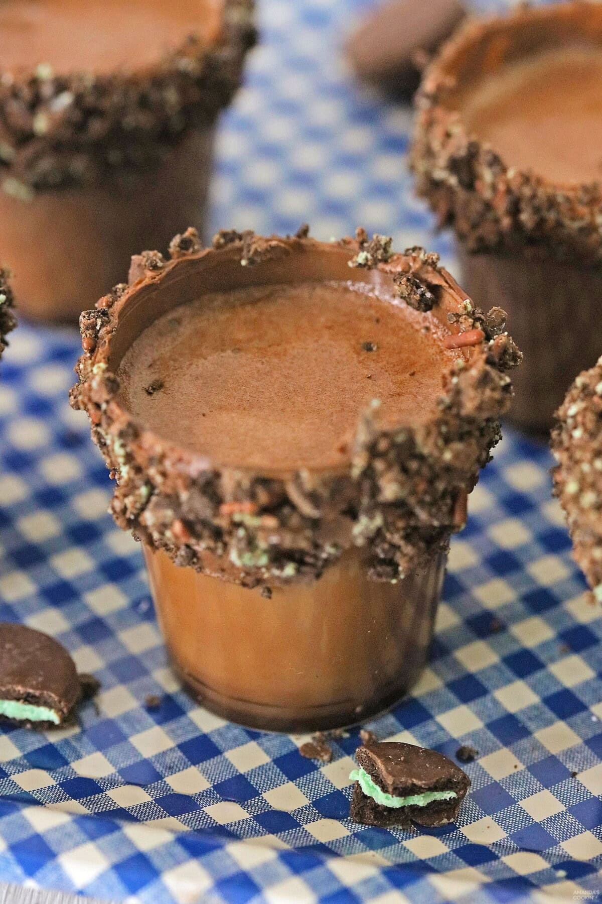 shot glass with oreo thin mint shooters
