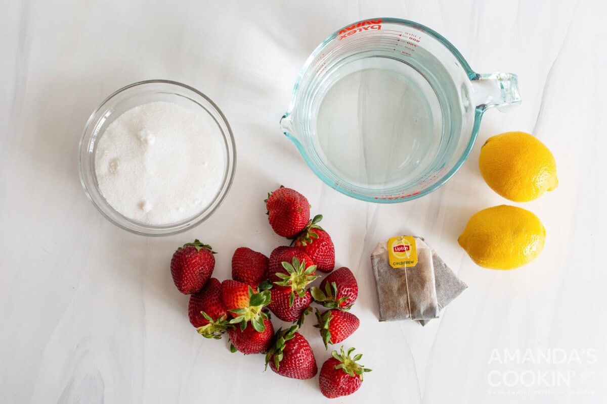 ingredients for strawberry sweet tea