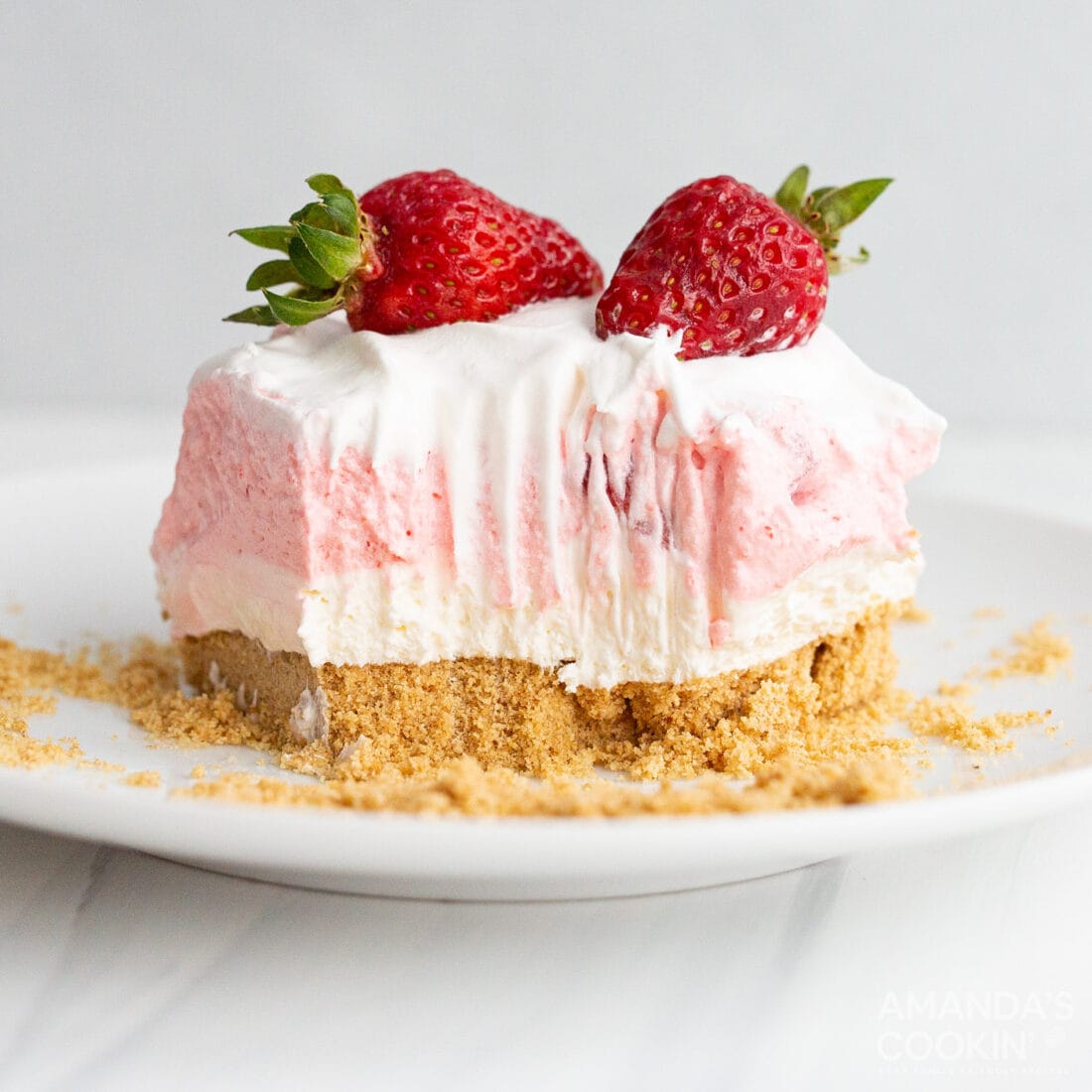 Strawberry Lasagna - Amanda's Cookin' - One Pan Desserts