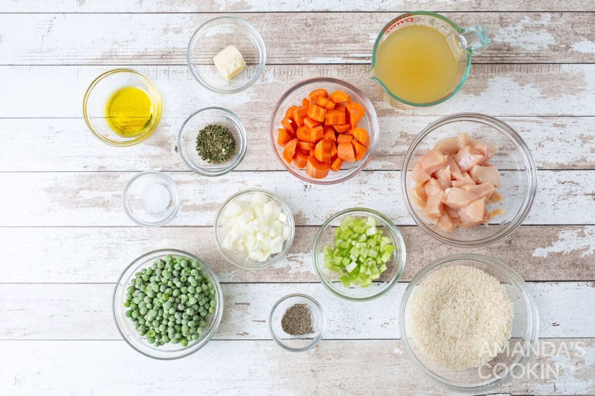 ingredients needed to make chicken and rice in an instant pot