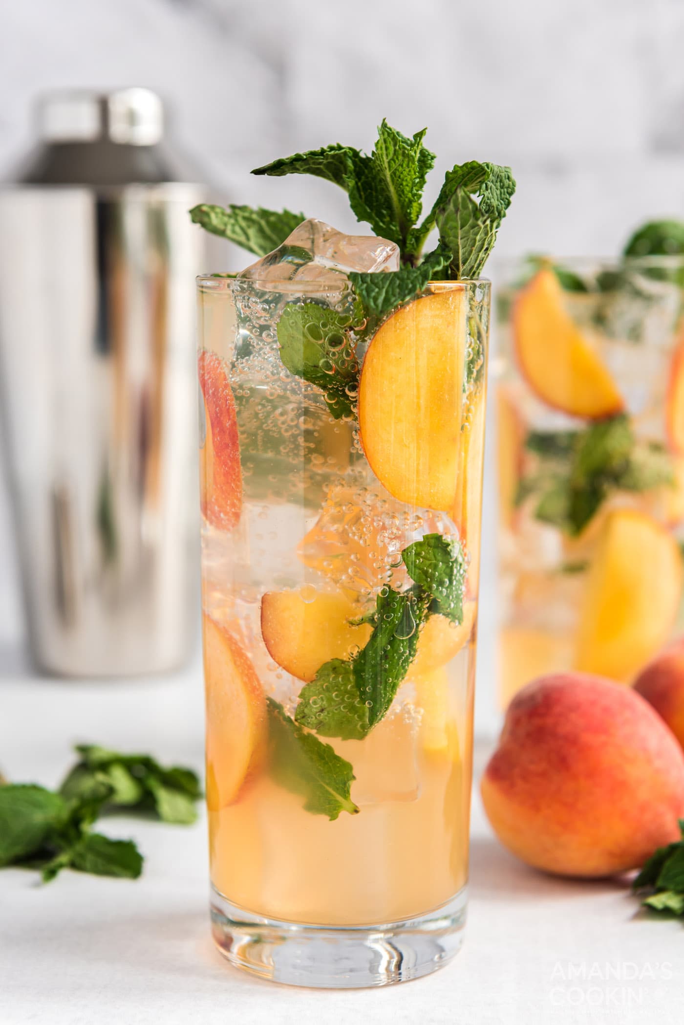 Peach Mojito - Amanda's Cookin' - Cocktails