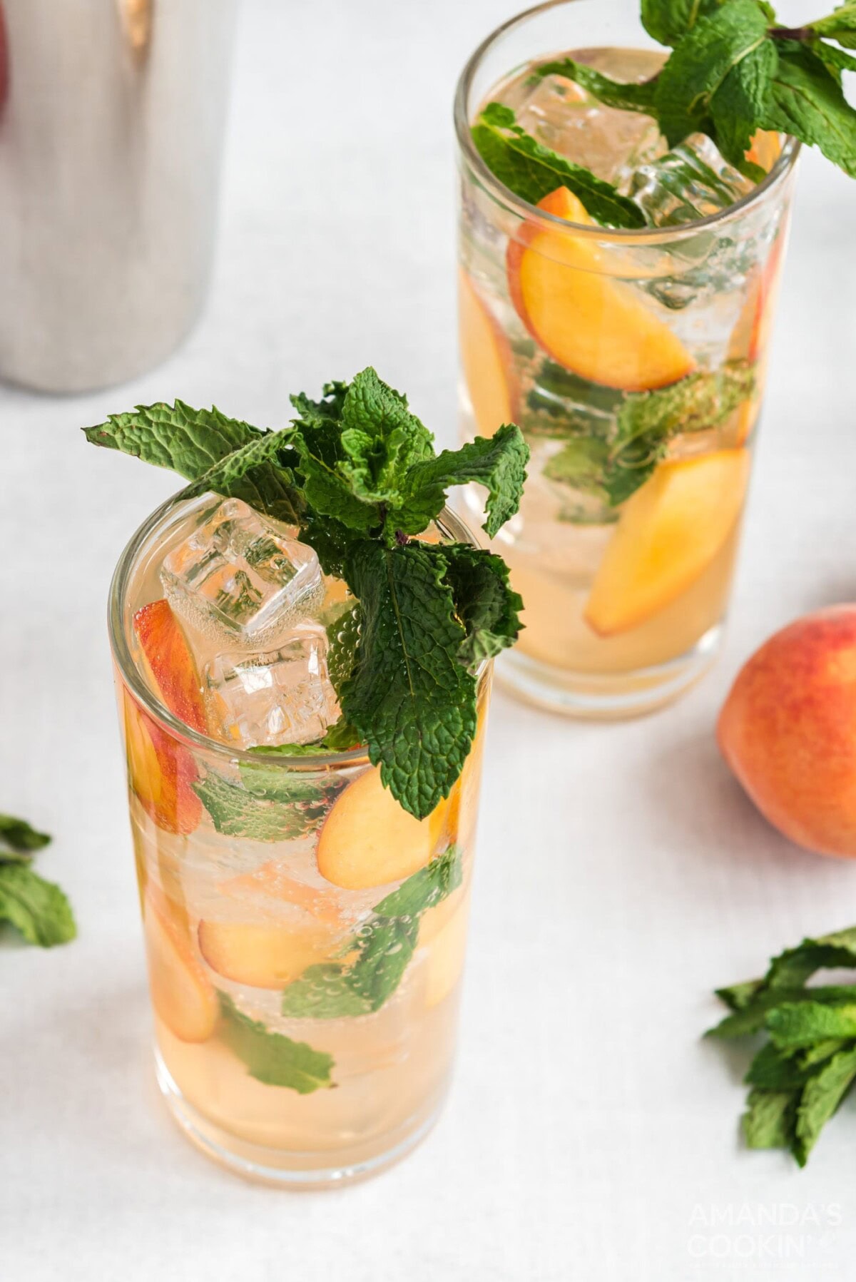 2 glasses of peach mojito