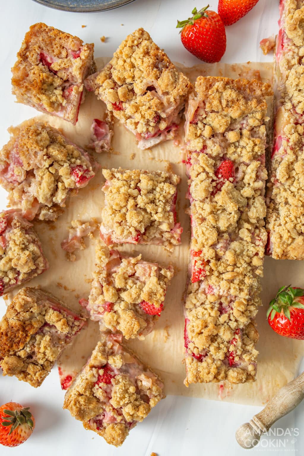 Strawberry Rhubarb Crumble Bars - Amanda's Cookin' - Cookies, Brownies ...