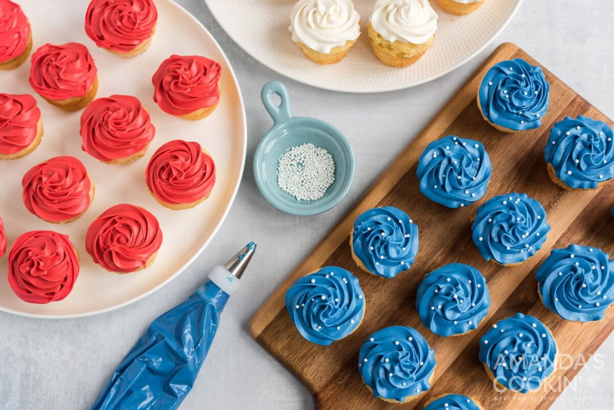 red white and blue cupcakes