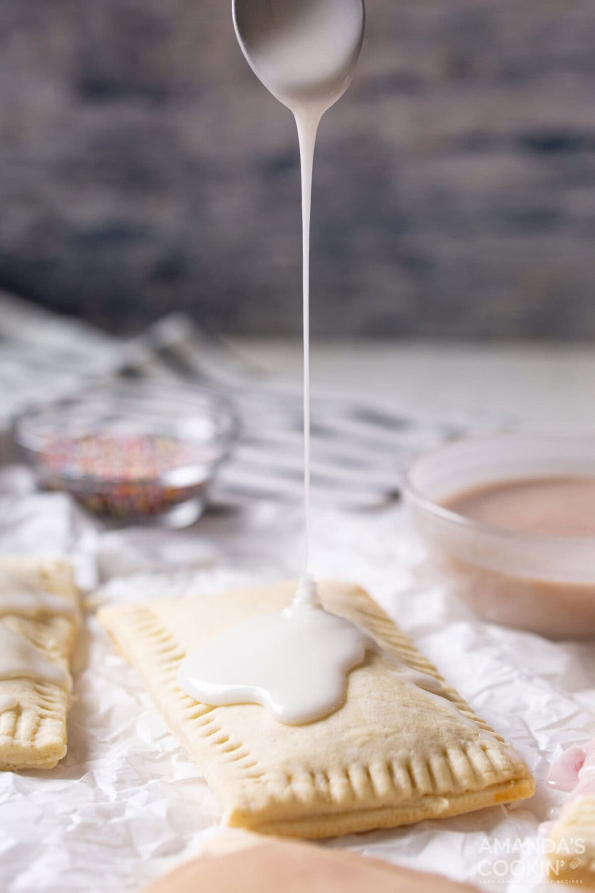 glaze pour on pop tart
