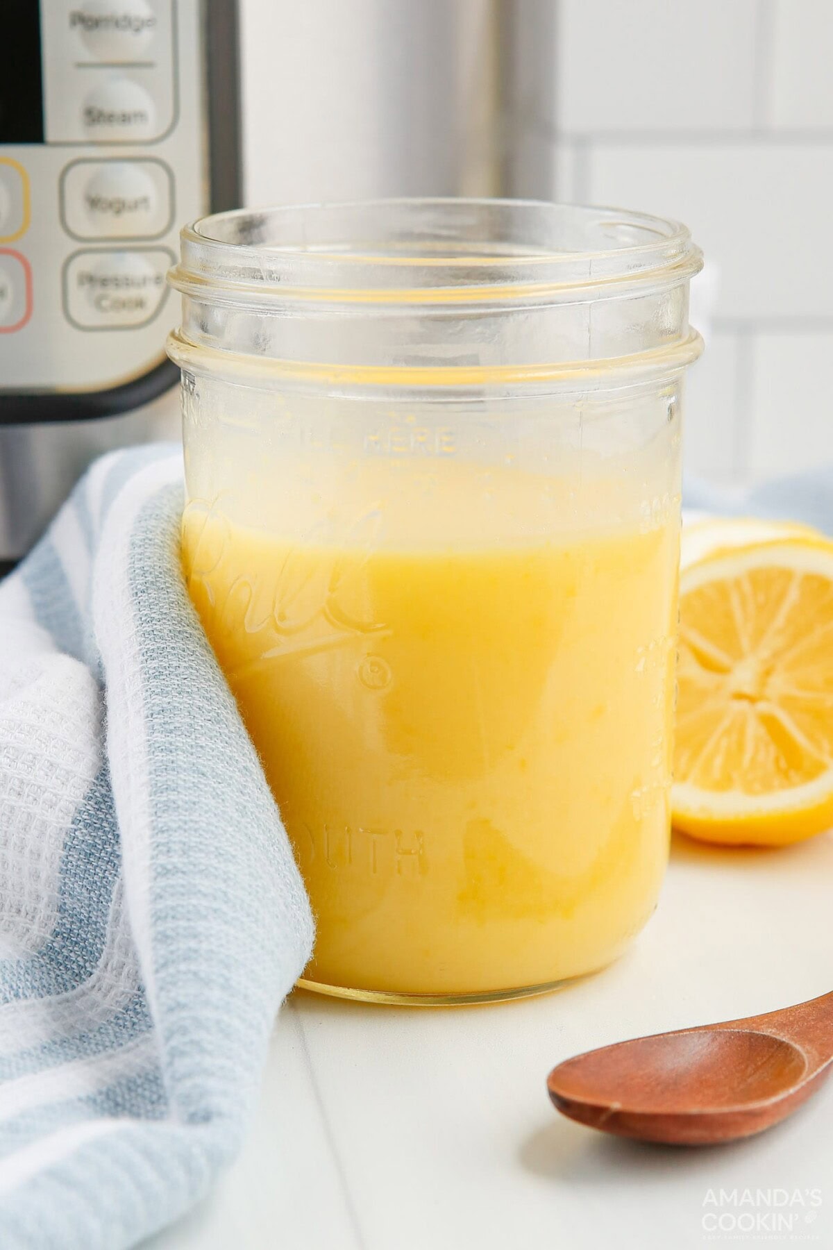 jar of lemon curd