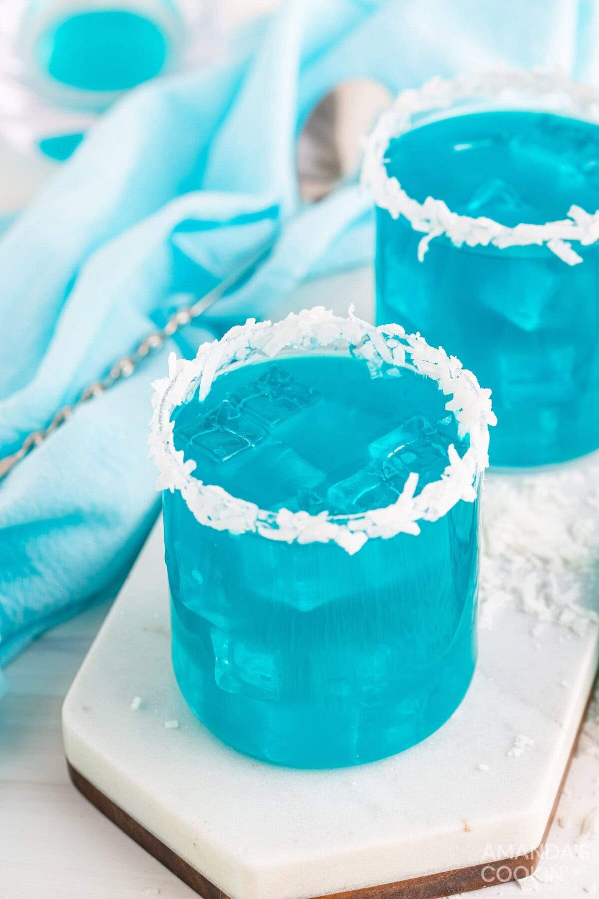 Ocean Water Cocktail in glasses