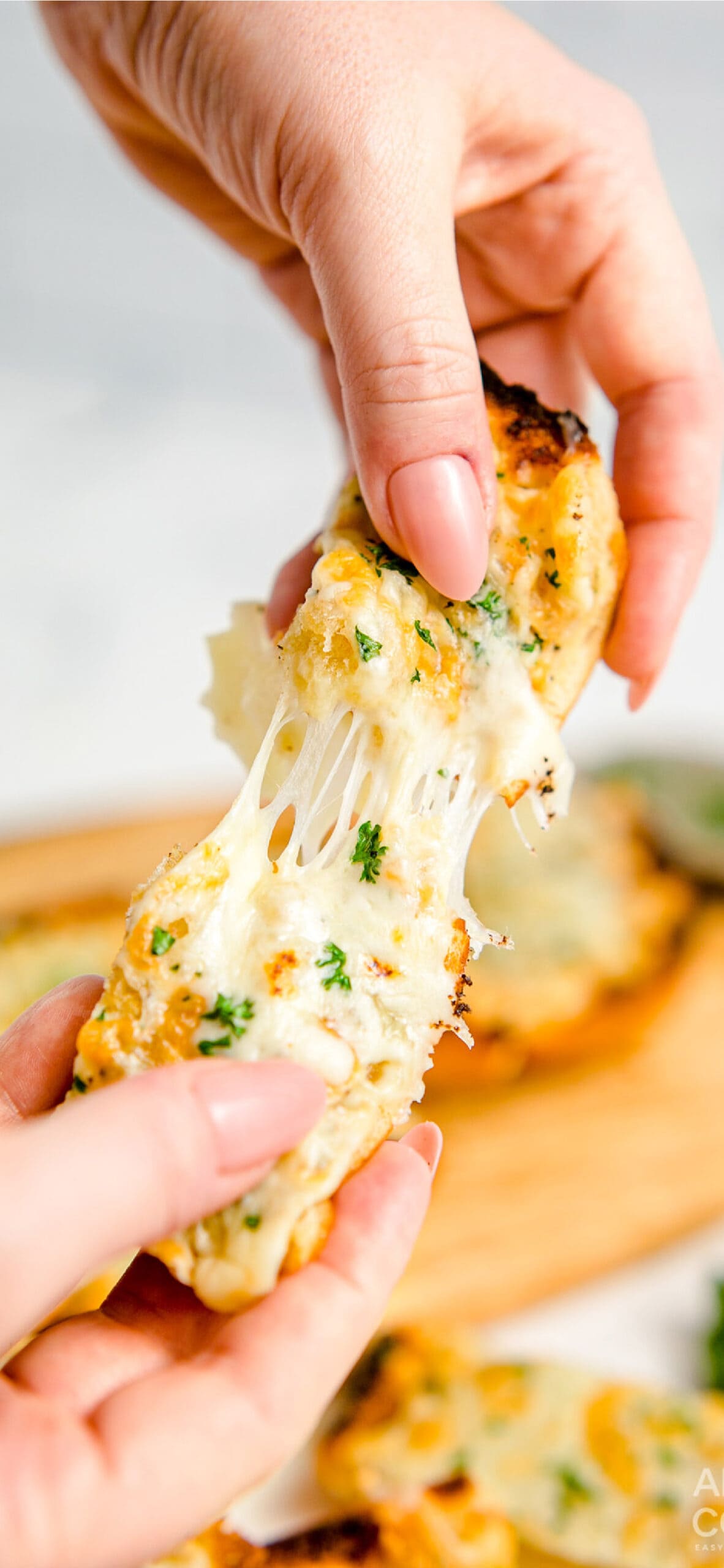 Cheesy Garlic Bread - Amanda's Cookin' - Apps & Finger Foods