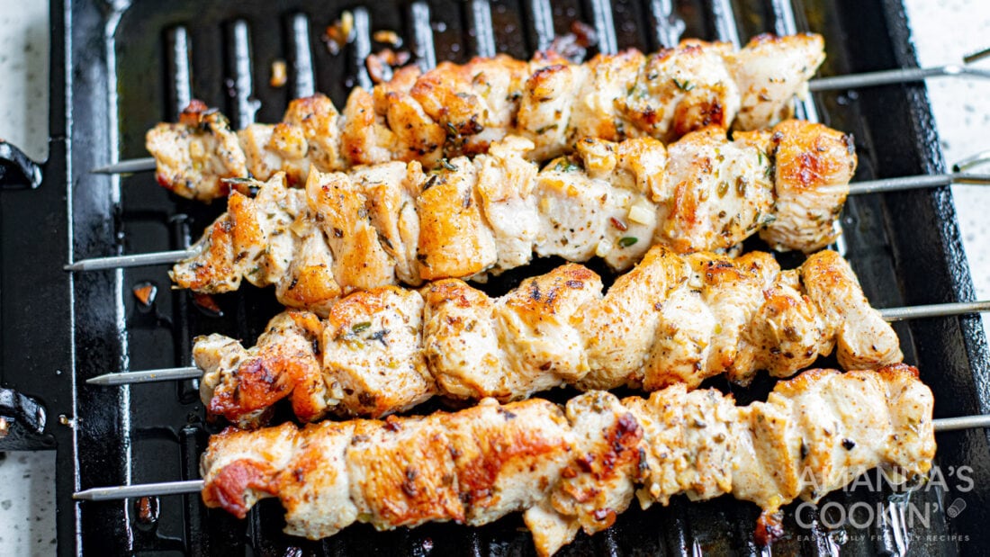 Greek Chicken Kabobs - Amanda's Cookin' - Chicken & Poultry