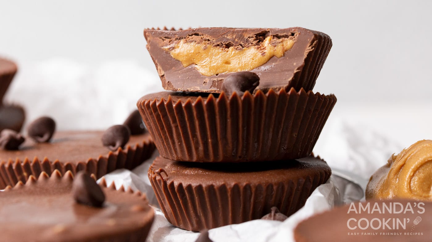 Homemade peanut butter cups are so quick and so easy to make and are perfect as edible gifts!