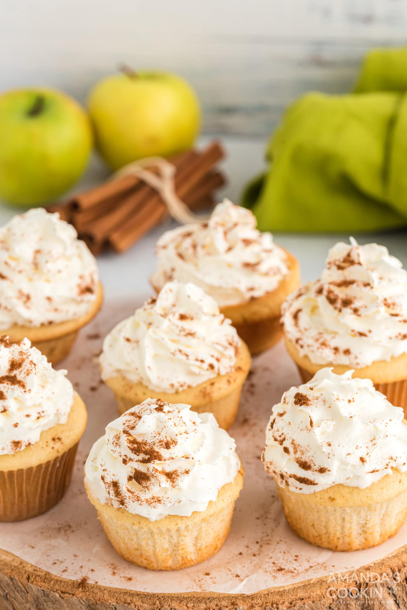 3-Ingredient Apple Pie Cupcakes - Amanda's Cookin' - Cake & Cupcakes