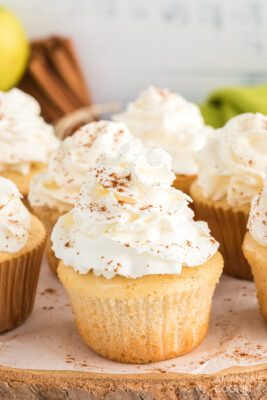 3-Ingredient Apple Pie Cupcakes - Amanda's Cookin' - Cake & Cupcakes