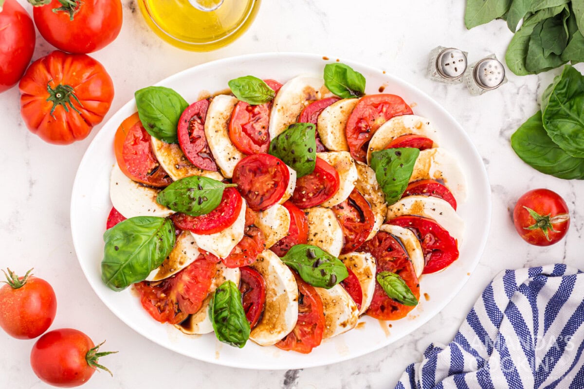 caprese salad with balsamic and olive oil dressing