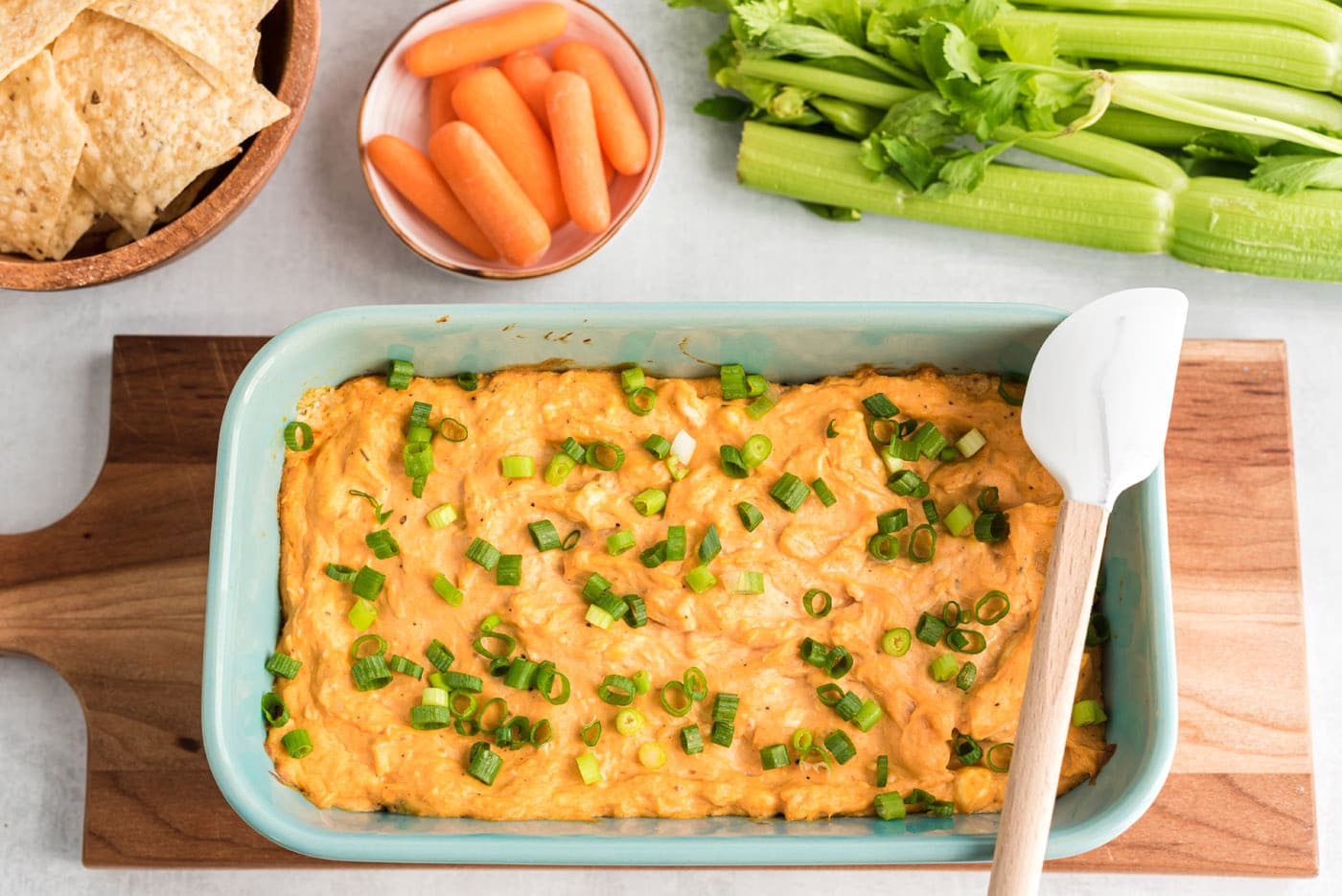 buffalo chicken dip with chives