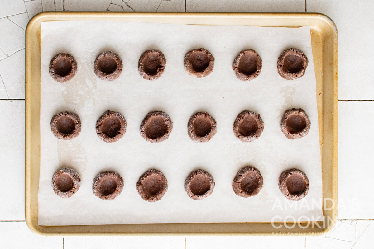 indents in cookie dough balls