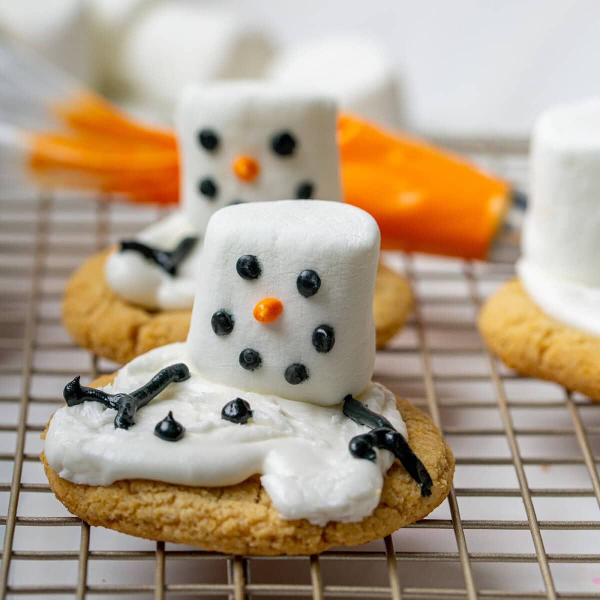 melted snowman cookies
