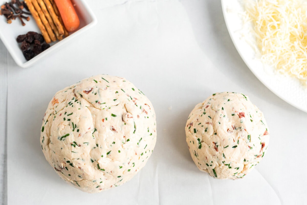 sun dried tomato cheeseballs