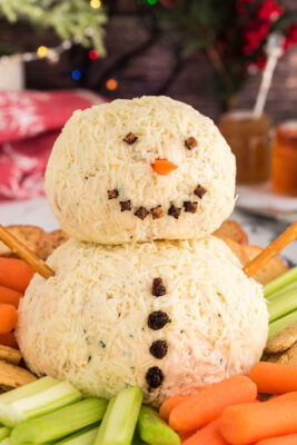 Snowman Cheeseball - Amanda's Cookin' - Christmas