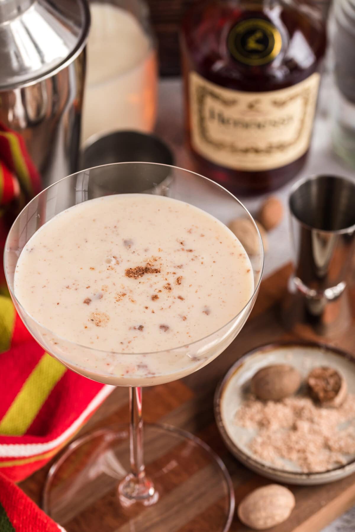 Brandy Alexander with nutmeg garnish