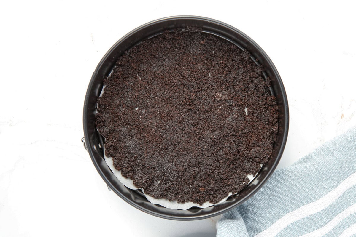 oreo cookie crust in springform pan