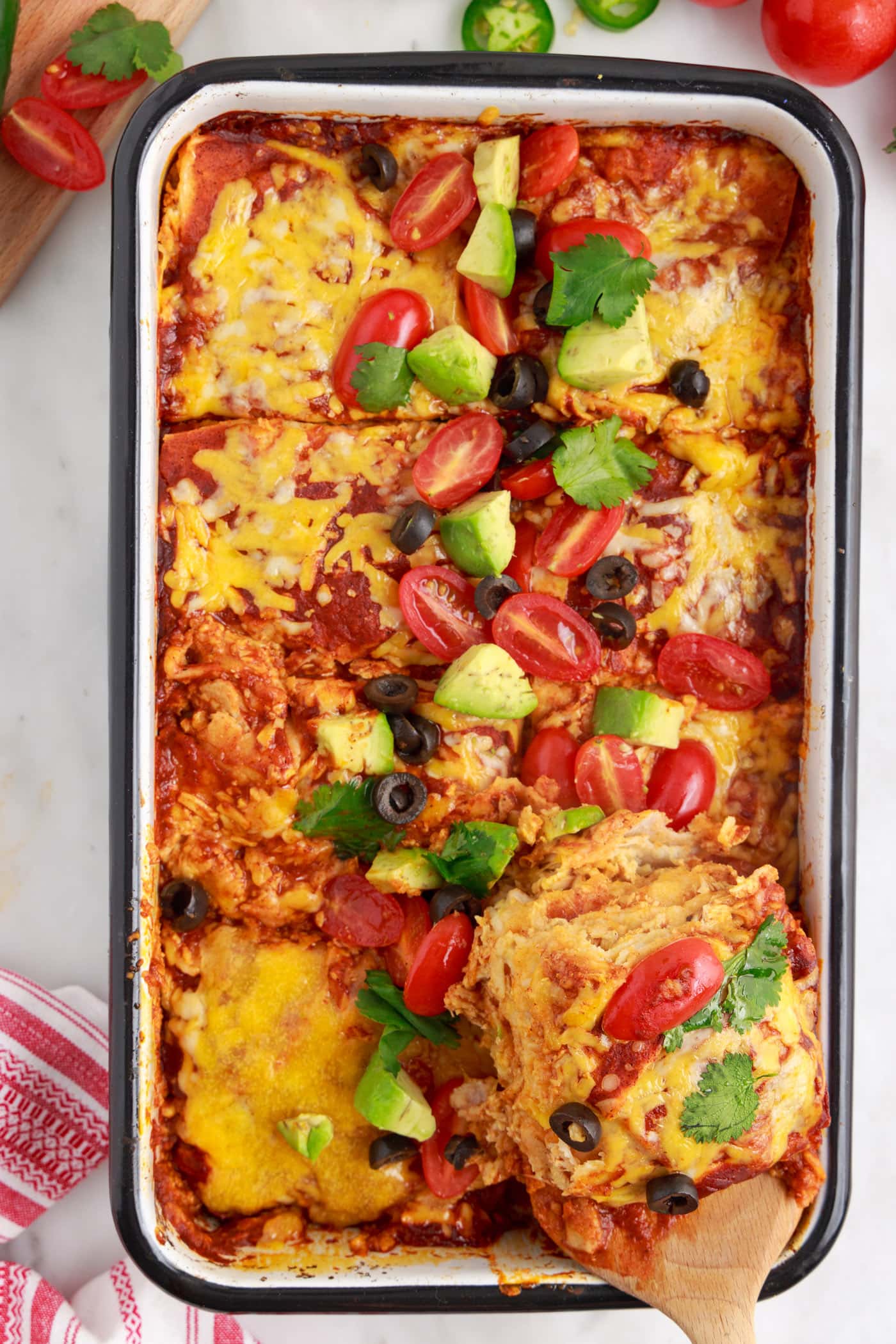 Chicken Enchilada Casserole - Amanda's Cookin' - Casseroles