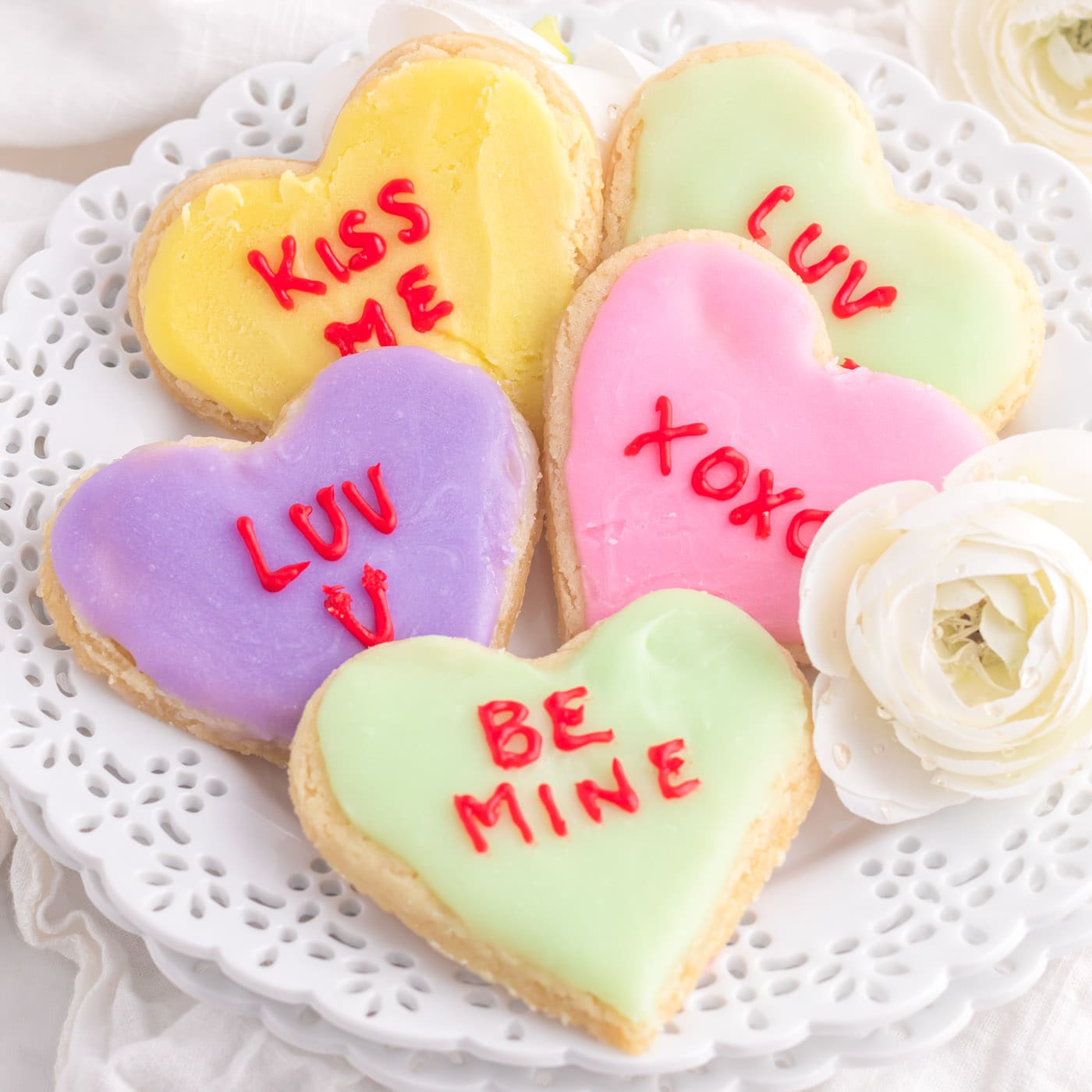 Conversation Heart Cookies - Amanda\'s Cookin\' - Valentine\'s Day