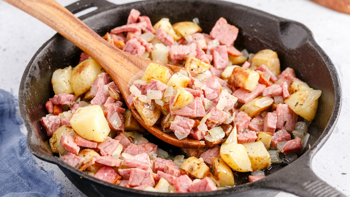 A breakfast skillet with American- Irish roots, this hearty corned beef hash recipe will quickly bec