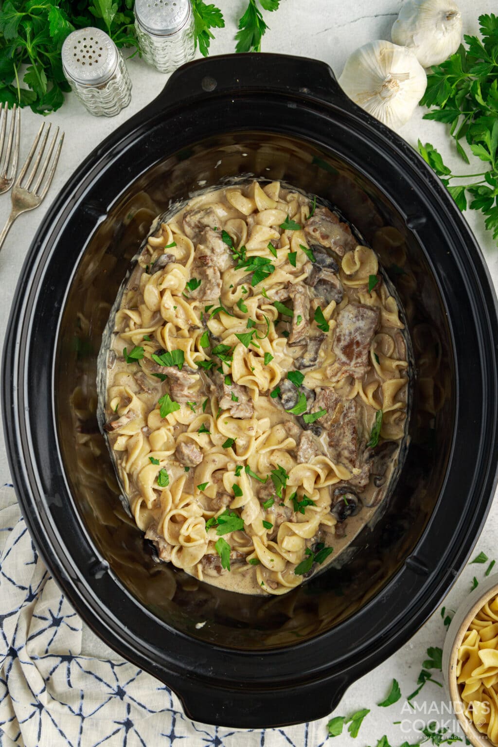 Crockpot Beef Stroganoff - Amanda's Cookin' - Slow Cooker