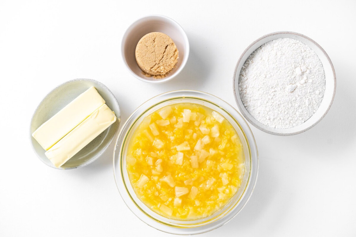 Pineapple Dump Cake ingredients