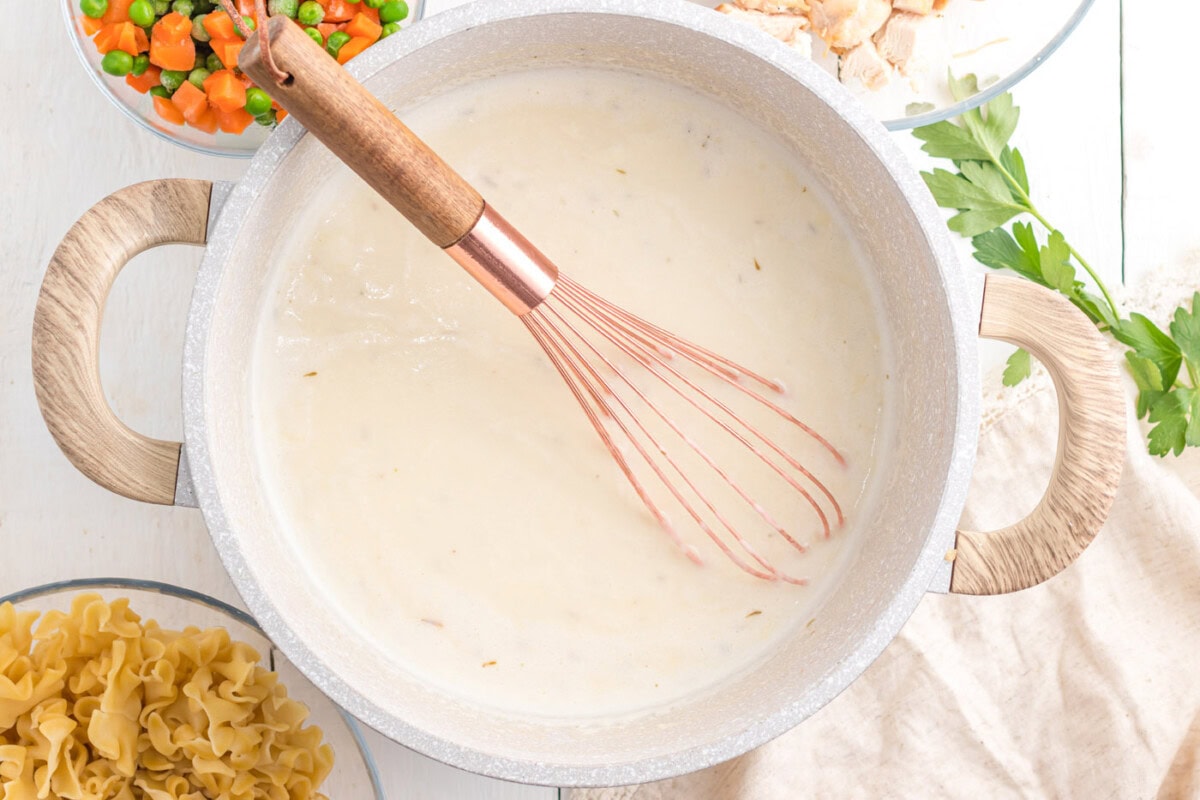 whisked milk and heavy cream mixture