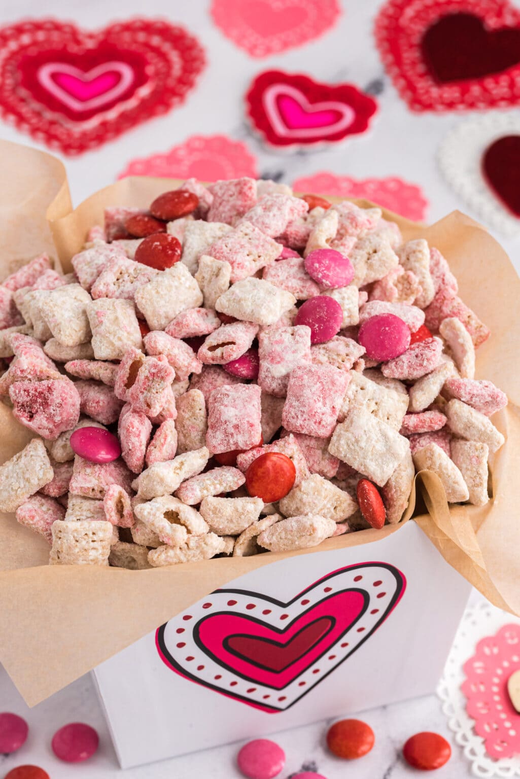 Valentine Muddy Buddies - Amanda's Cookin' - Valentine's Day